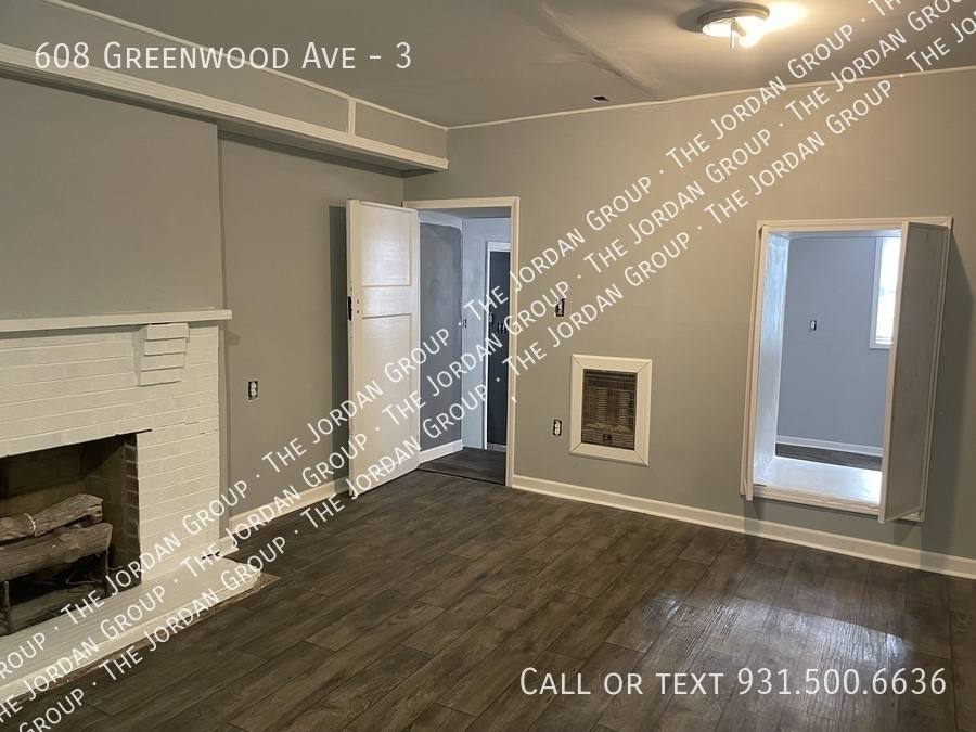 Apartment for rent at 608 Greenwood Ave #3, Clarksville, TN 37040