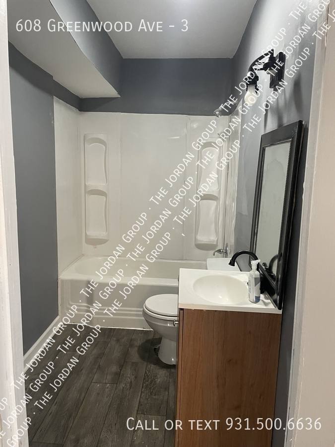 Apartment for rent at 608 Greenwood Ave #3, Clarksville, TN 37040