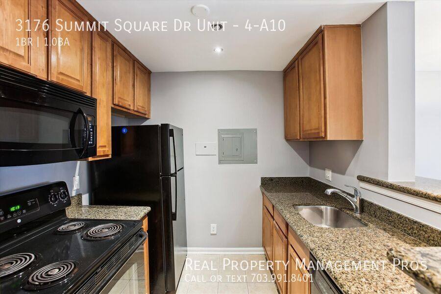 Condo for rent at 3176 Summit Square Dr #4-A10, Oakton, VA 22124