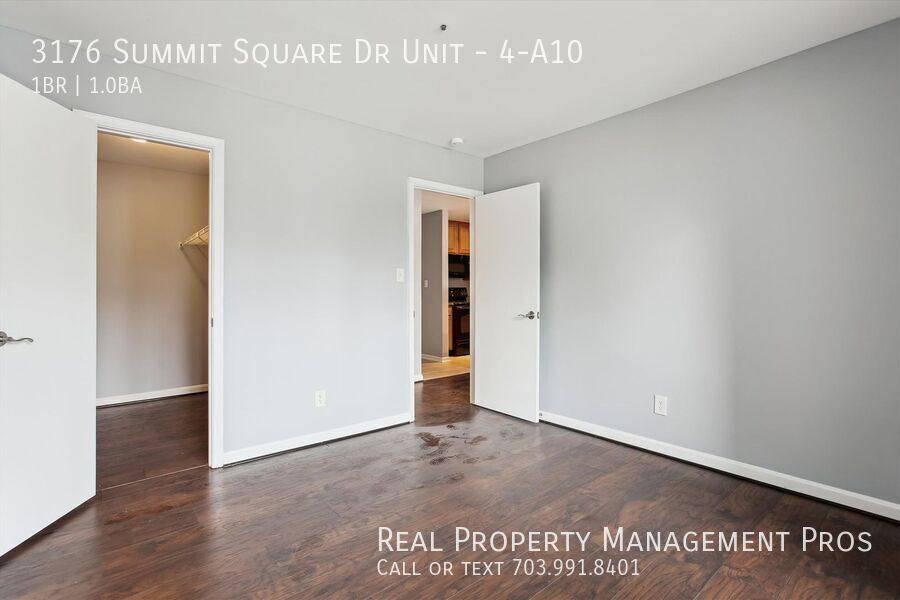 Condo for rent at 3176 Summit Square Dr #4-A10, Oakton, VA 22124