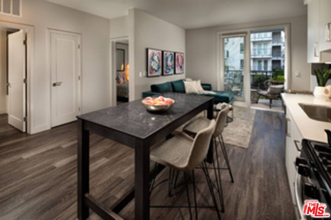 Apartment for rent at 687 S Hobart Blvd #722, Los Angeles, CA 90005