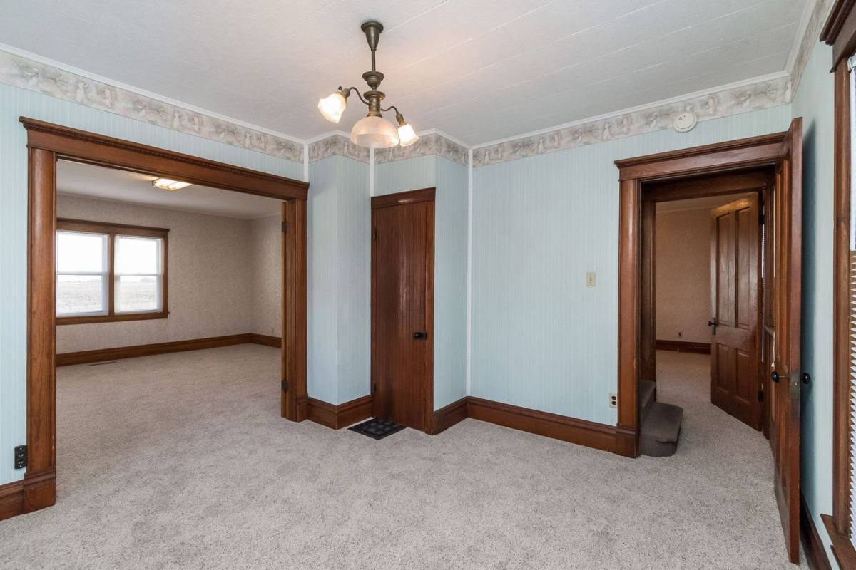 House for rent at 1667 W Ave, Ames, IA 50014