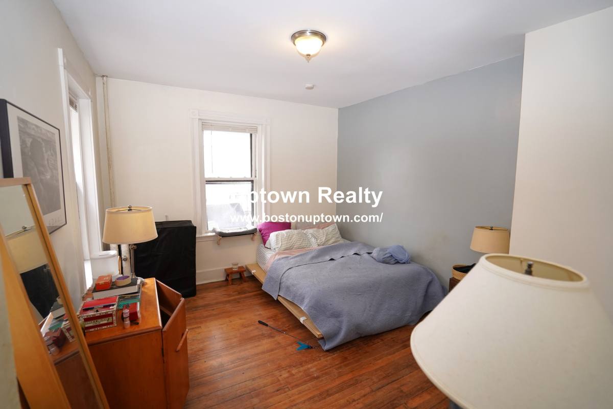 Apartment for rent at 1872 Commonwealth #7, Brighton, MA 02135
