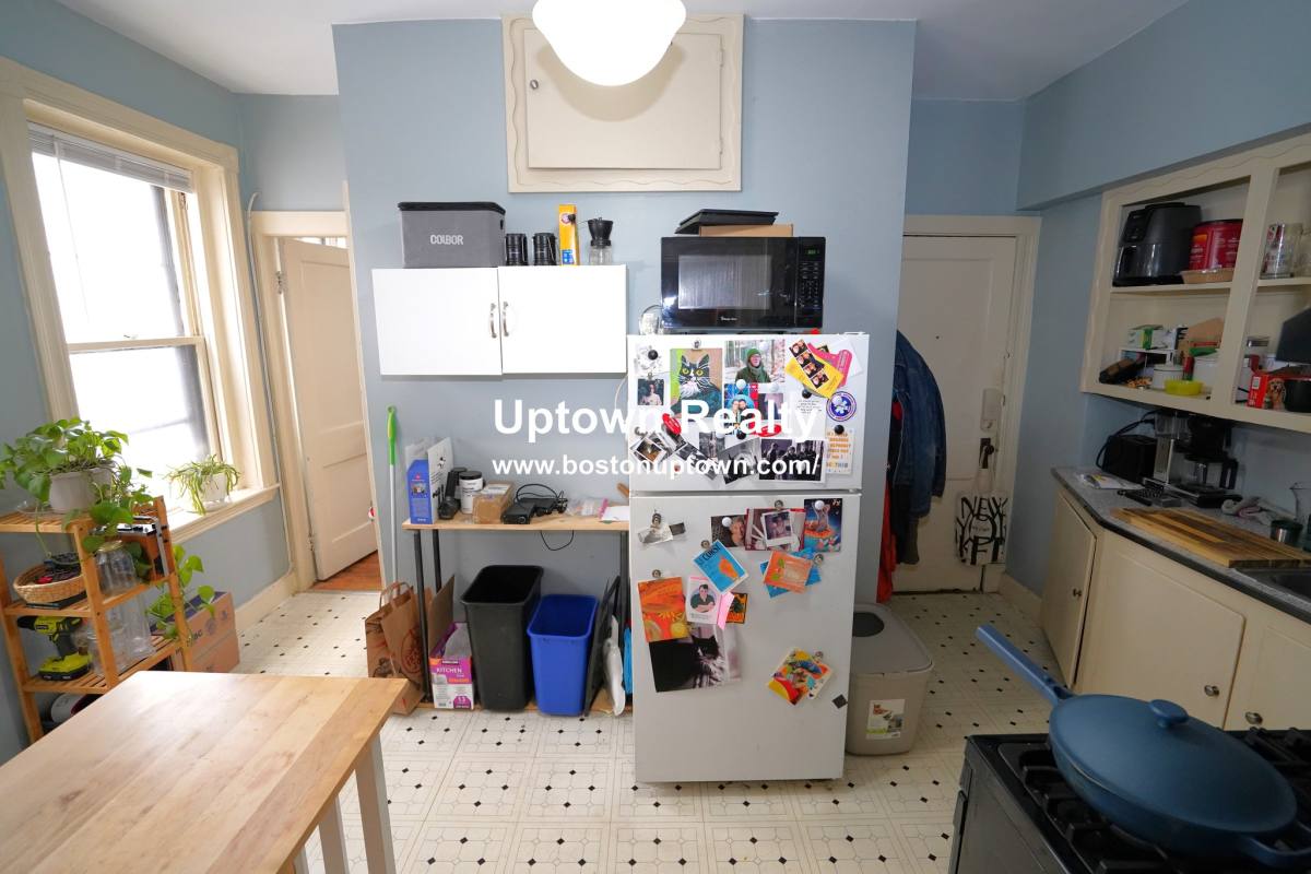 Apartment for rent at 1872 Commonwealth #7, Brighton, MA 02135