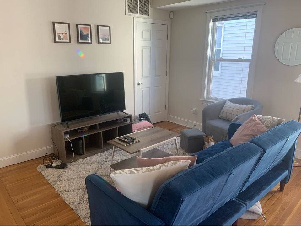 Apartment for rent at 14 Homer St #3, Brookline, MA 02446