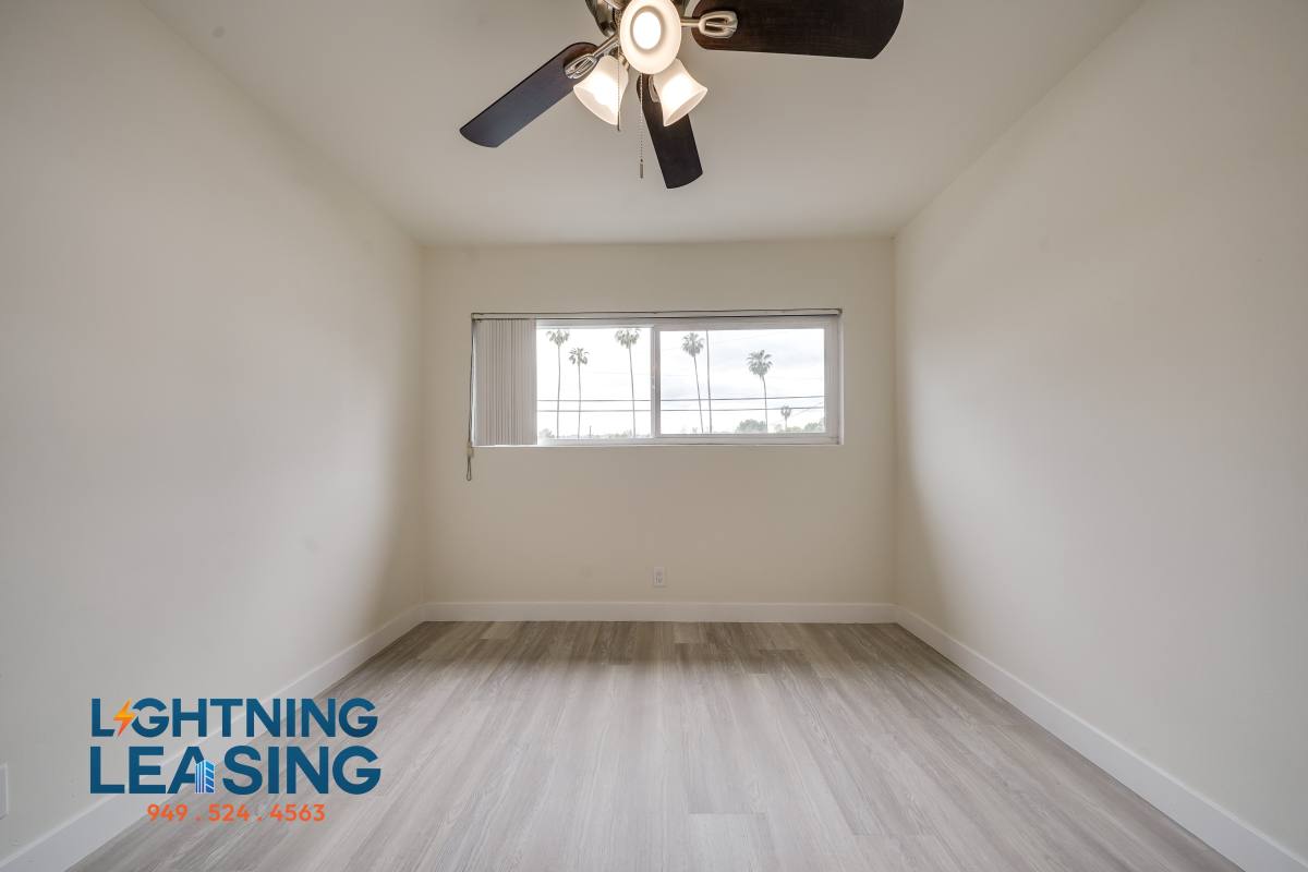 Apartment for rent at 14765 1 2 Delano St #17A, Van Nuys, CA 91411