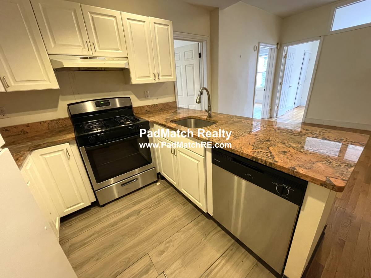 Apartment for rent at 322 Saint Paul St #2, Brookline, MA 02446
