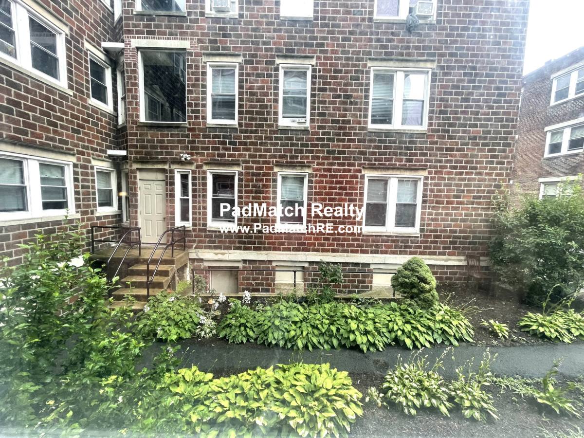 Apartment for rent at 322 Saint Paul St #2, Brookline, MA 02446