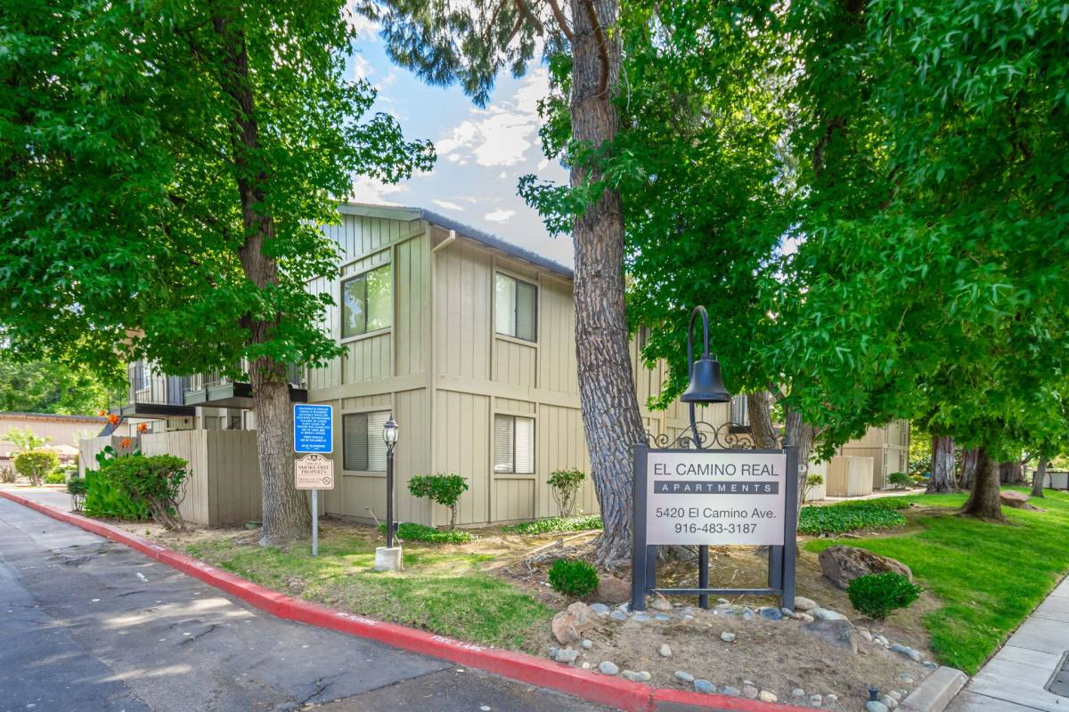 Apartment for rent at 5420 El Camino Ave, Carmichael, CA 95608