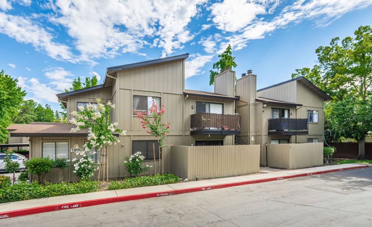 Apartment for rent at 5420 El Camino Ave, Carmichael, CA 95608