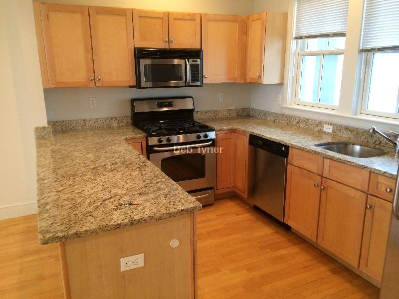 Townhouse for rent at 110 Second St #PH-06, Cambridge, MA 02141