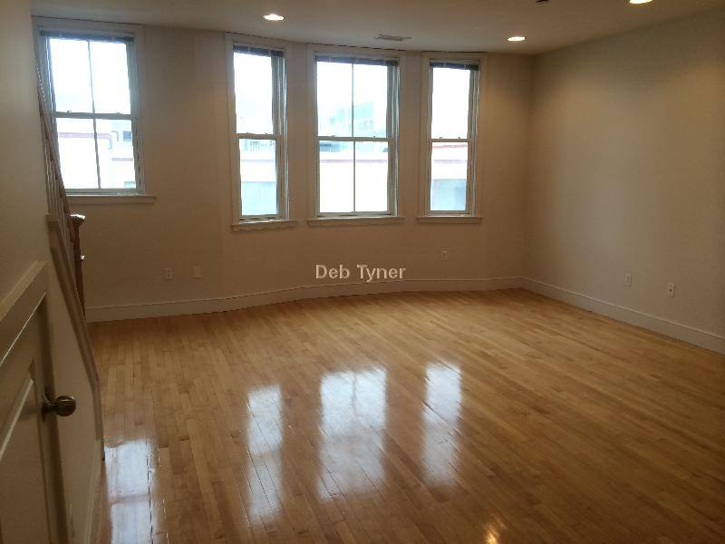 Townhouse for rent at 110 Second St #PH-06, Cambridge, MA 02141