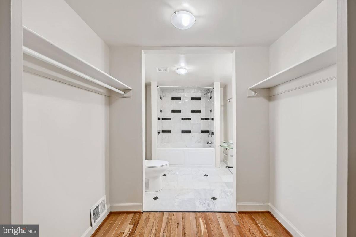 Townhouse for rent at 456 E Federal St, Baltimore, MD 21202