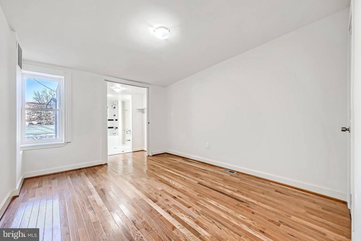 Townhouse for rent at 456 E Federal St, Baltimore, MD 21202