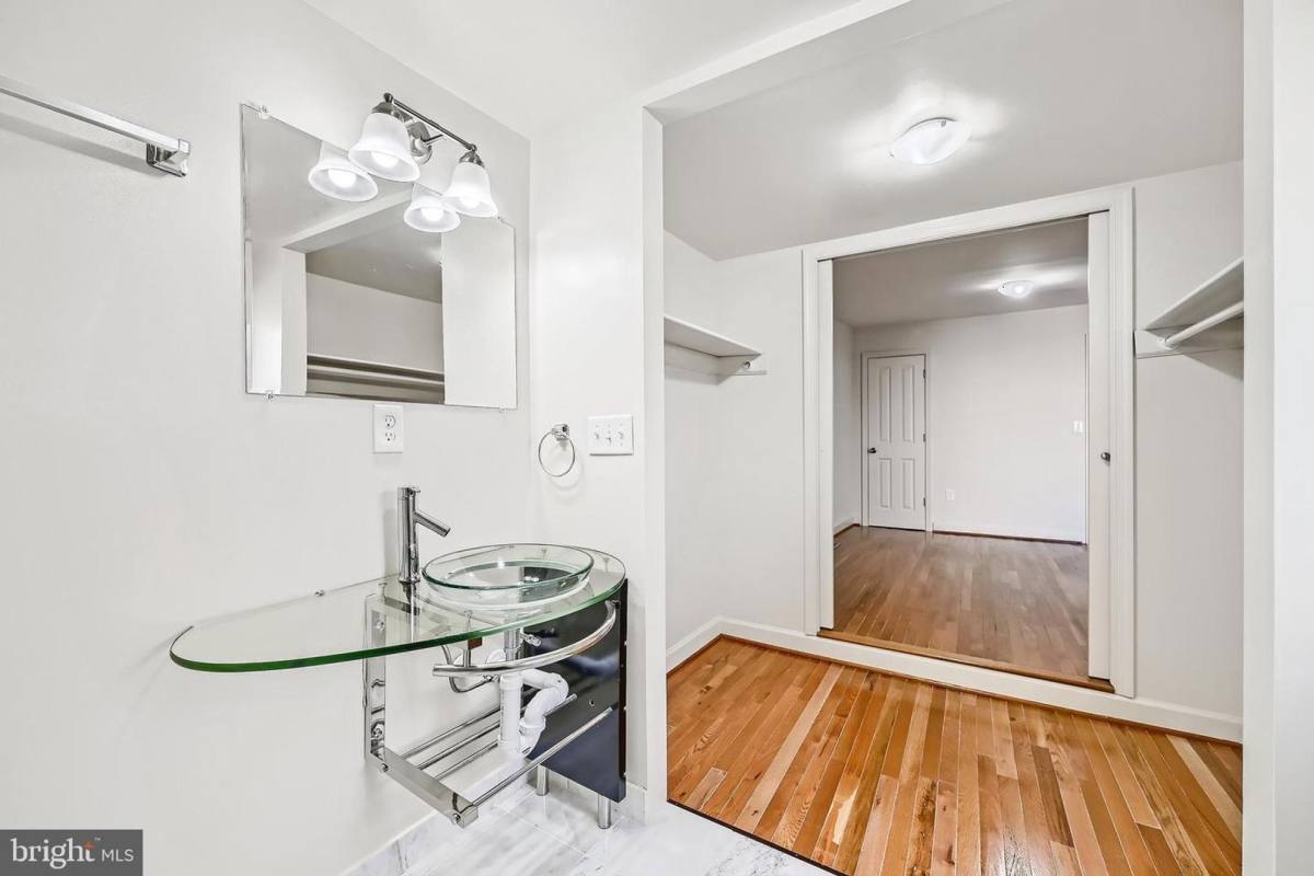 Townhouse for rent at 456 E Federal St, Baltimore, MD 21202