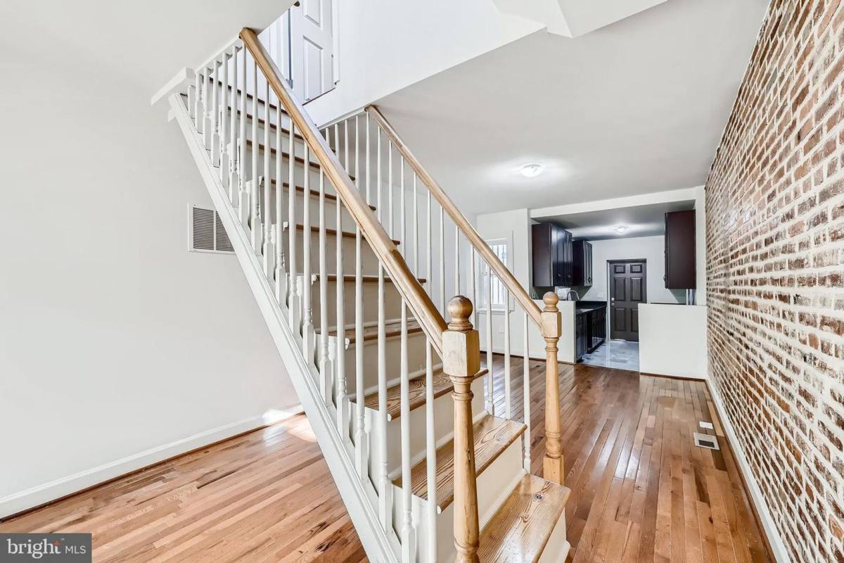 Townhouse for rent at 456 E Federal St, Baltimore, MD 21202