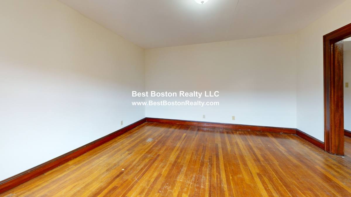 Apartment for rent at 22 W Wyoming #26, Melrose, MA 02176