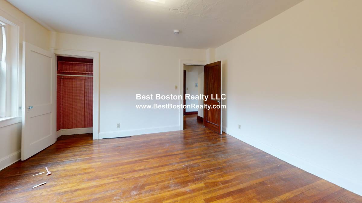 Apartment for rent at 22 W Wyoming #26, Melrose, MA 02176