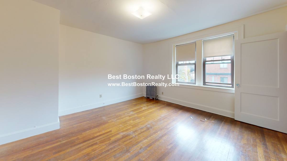 Apartment for rent at 22 W Wyoming #26, Melrose, MA 02176