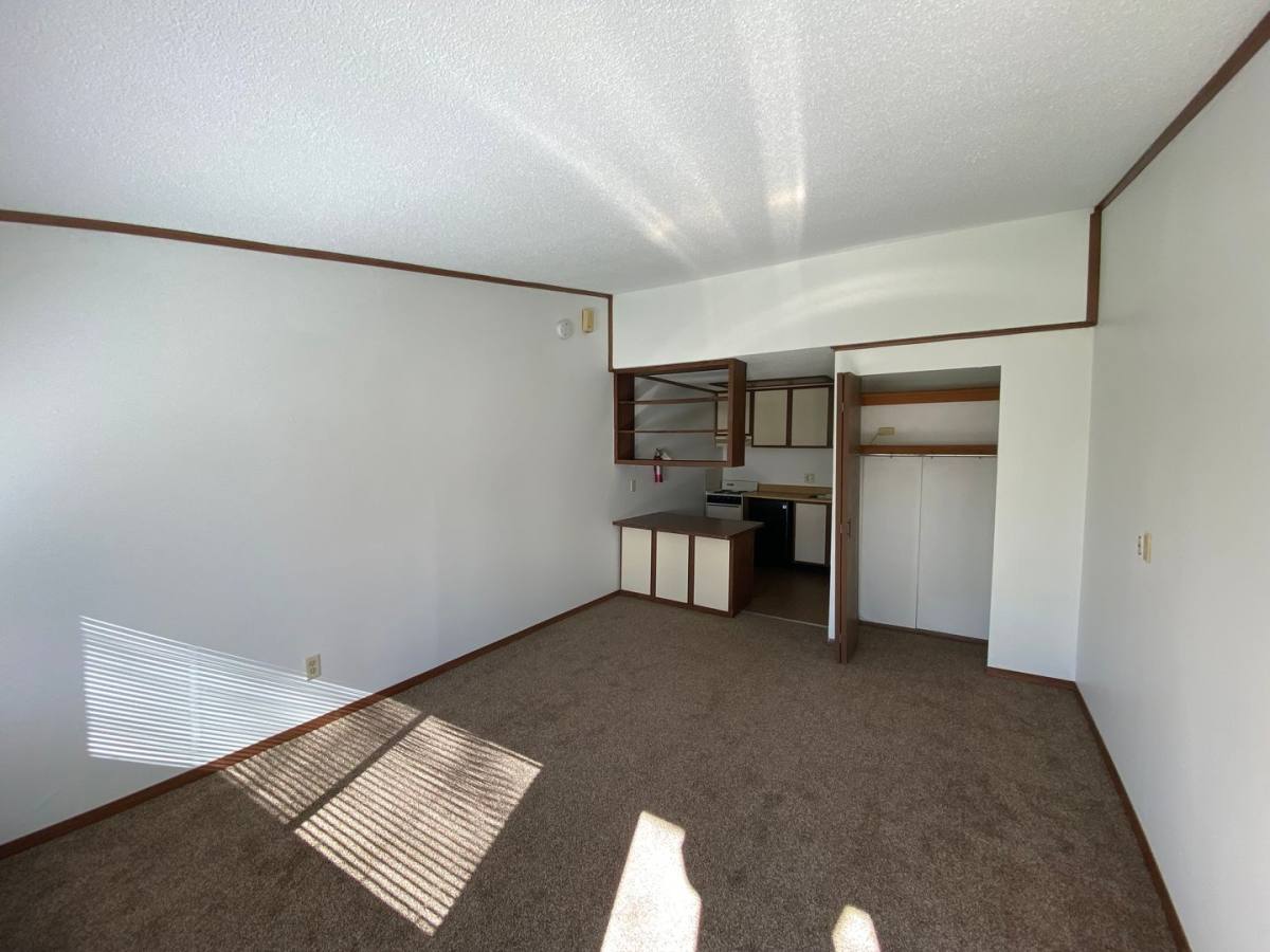 Apartment for rent at 5601 S Winthrop Court, Terre Haute, IN 47802