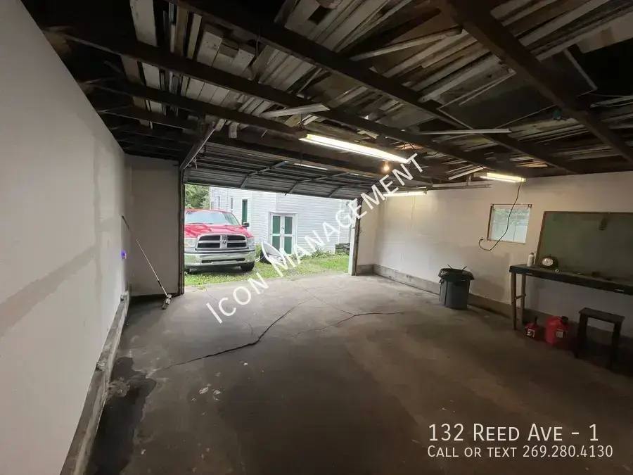 Apartment for rent at 132 Reed Ave #1, Kalamazoo, MI 49001