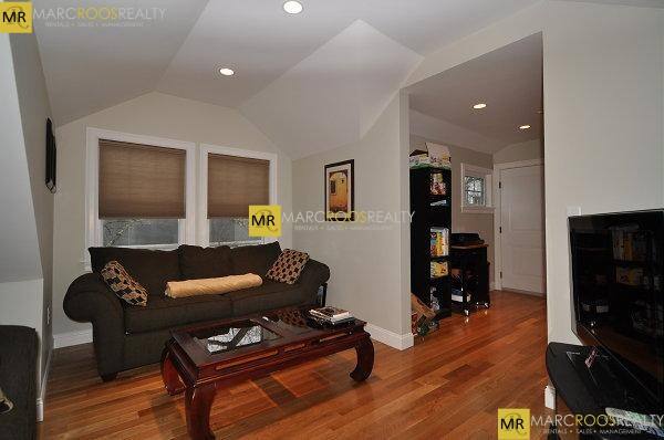 Apartment for rent at 25-27 Crosby Rd #3, Chestnut Hill, MA 02467