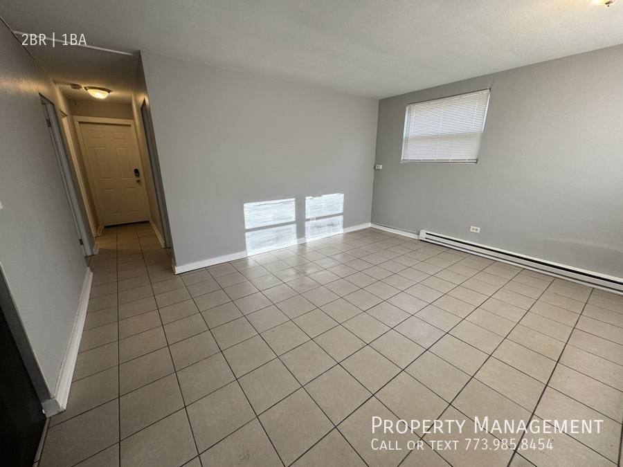 Apartment for rent at 2206 Hebron Ave E, Zion, IL 60099