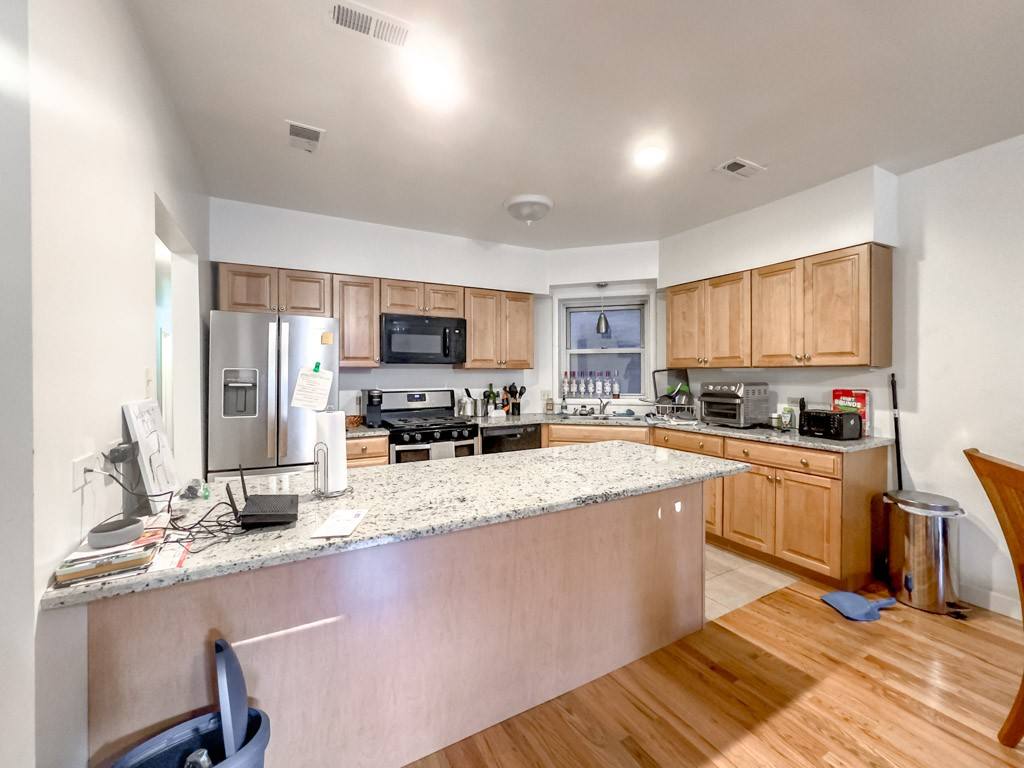 Apartment for rent at 6709 Sheridan #SA8, Chicago, IL 60626