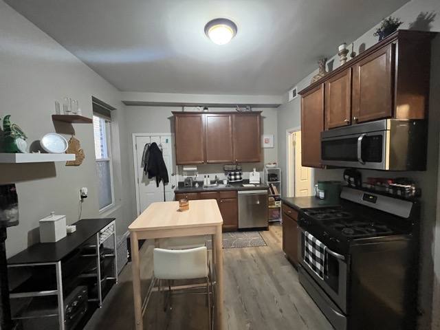 Apartment for rent at 2039 N Honore St #2R, Chicago, IL 60614