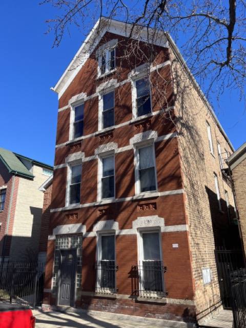 Apartment for rent at 2039 N Honore St #2R, Chicago, IL 60614