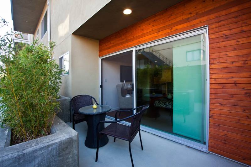 Apartment for rent at 4547 Eagle Rock Blvd, Los Angeles, CA 90041