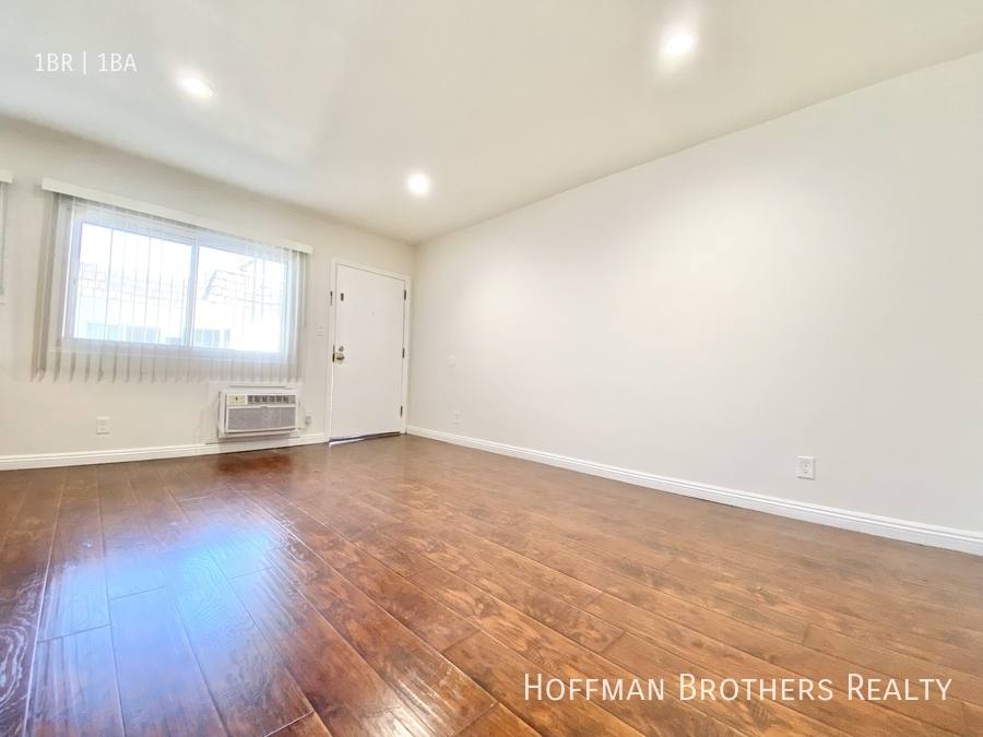 Apartment for rent at 16215 Vanowen St #11, Van Nuys, CA 91406