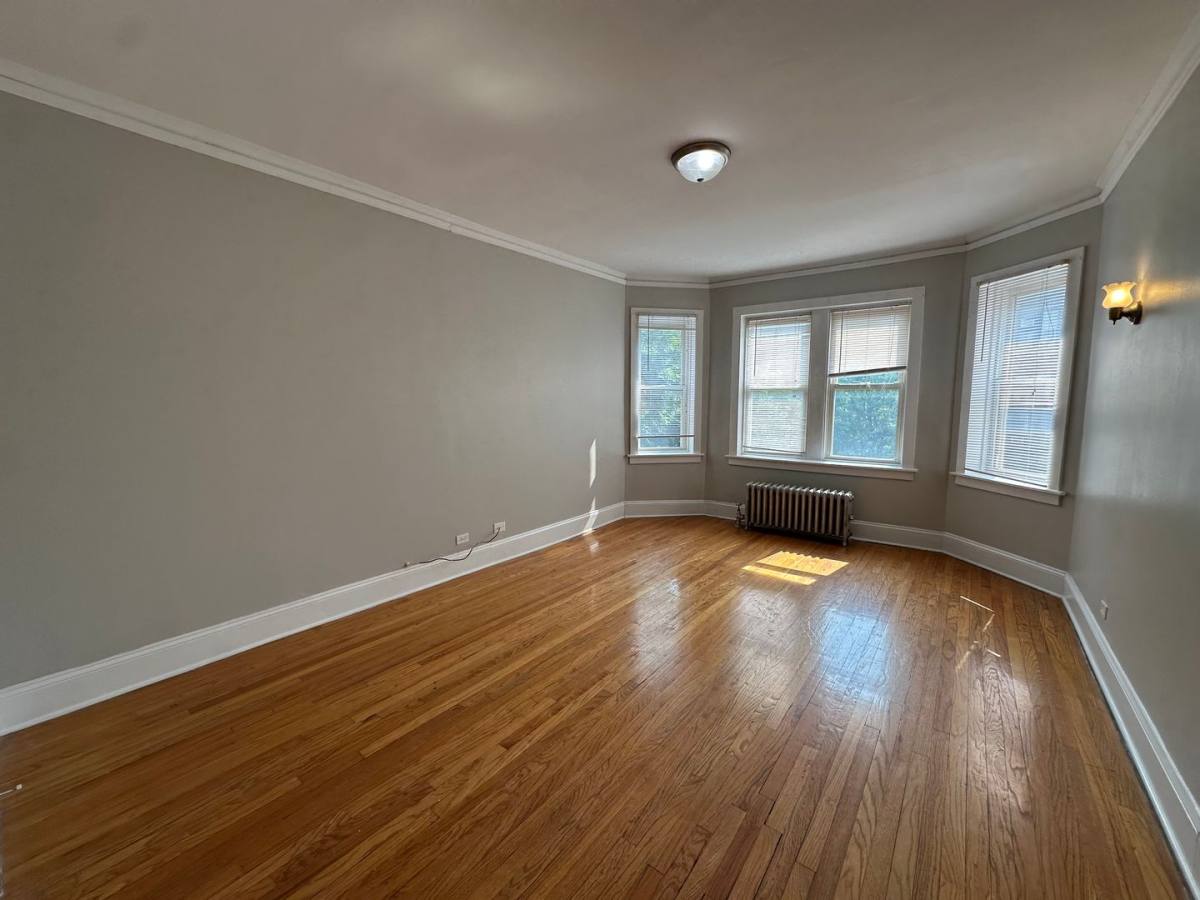 Apartment for rent at 2200-04 N Avers Ave 3834-40 W Palmer St, Chicago, IL 60625