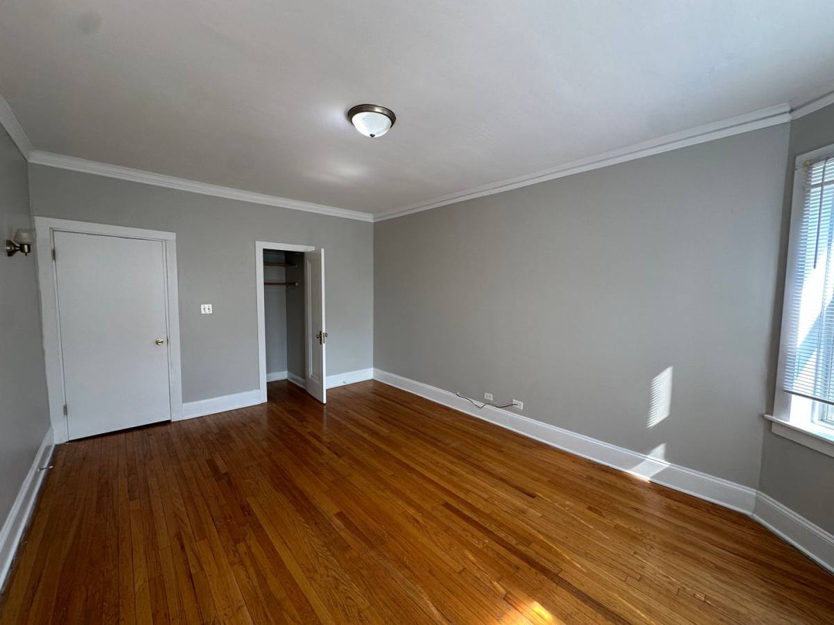 Apartment for rent at 2200-04 N Avers Ave 3834-40 W Palmer St, Chicago, IL 60625