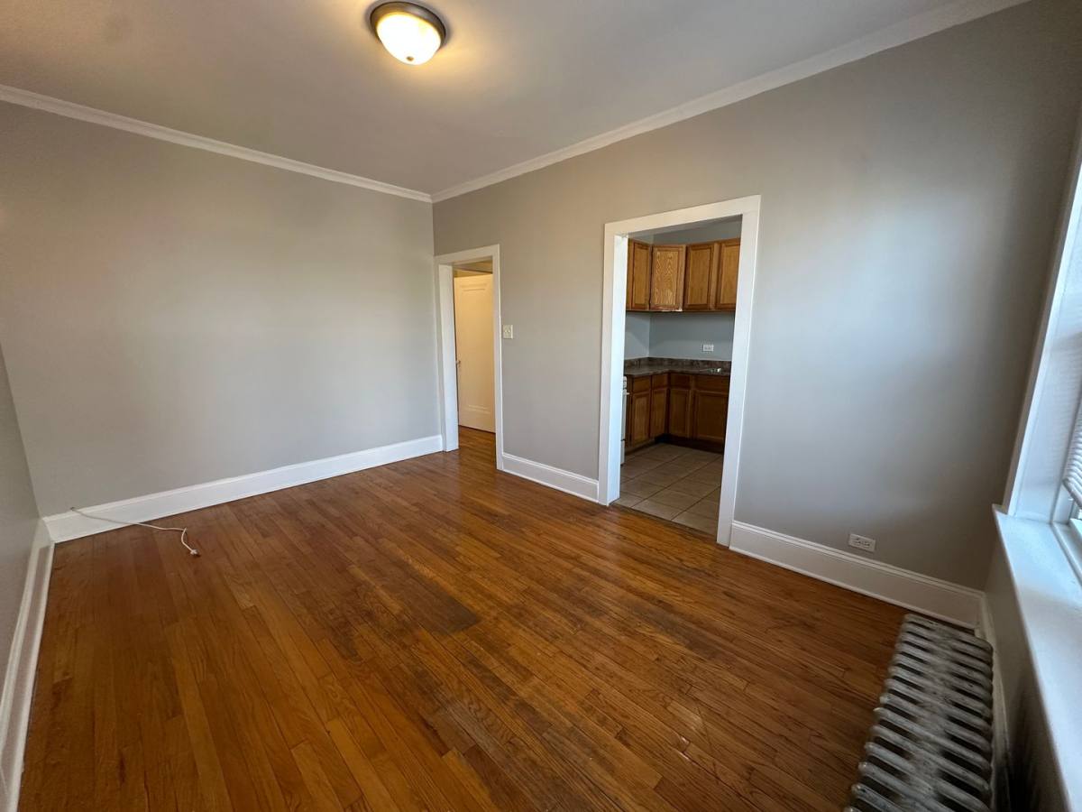 Apartment for rent at 2200-04 N Avers Ave 3834-40 W Palmer St, Chicago, IL 60625