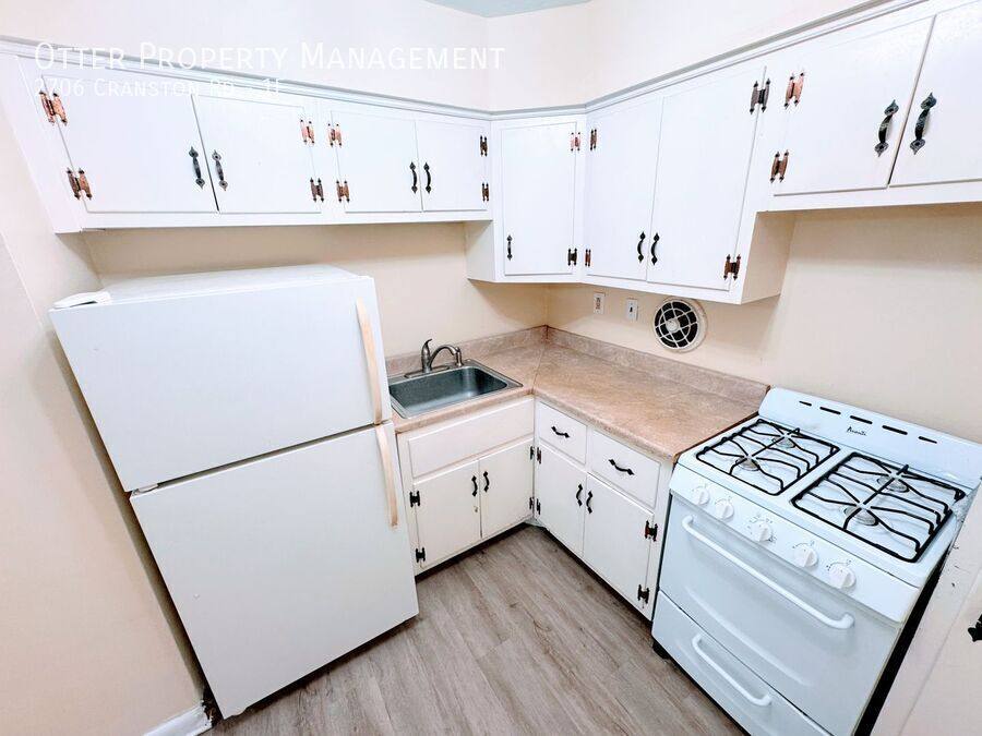 Apartment for rent at 2706 Cranston Rd #1F, Philadelphia, PA 19131