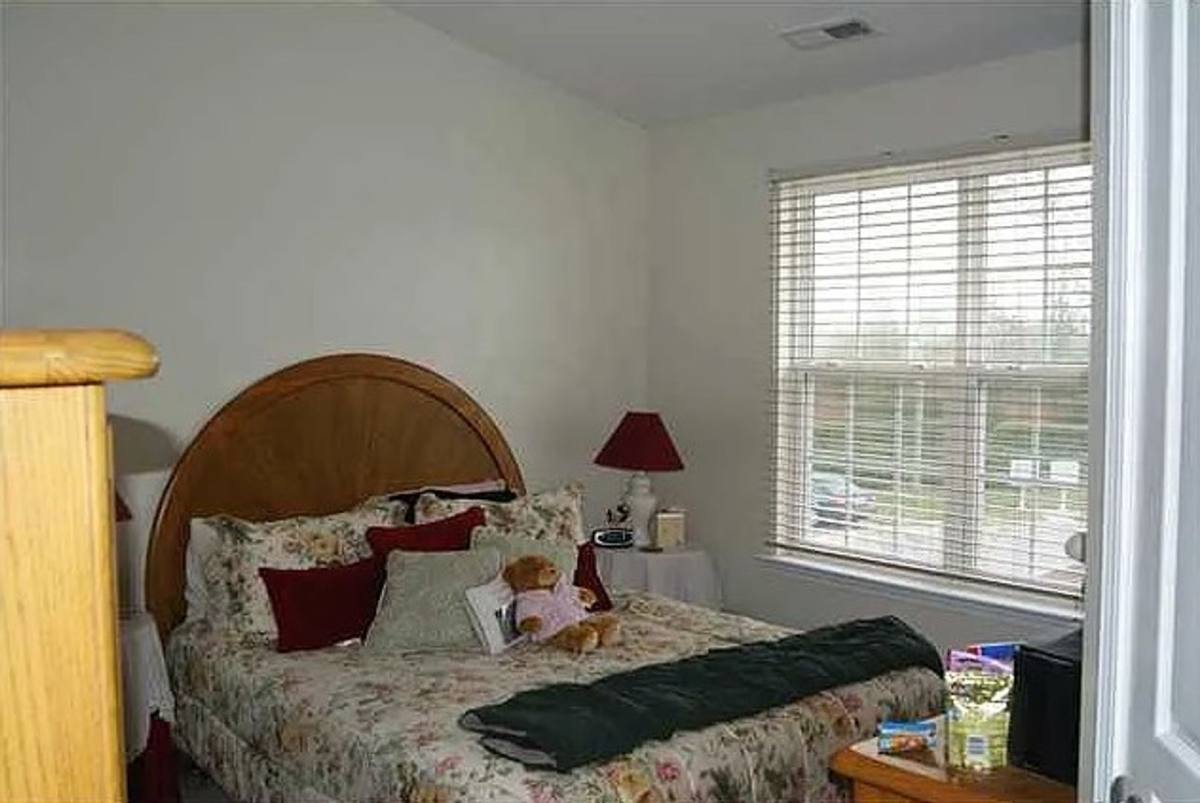 Townhouse for rent at 21 Canary Court, Durham, NC 27713