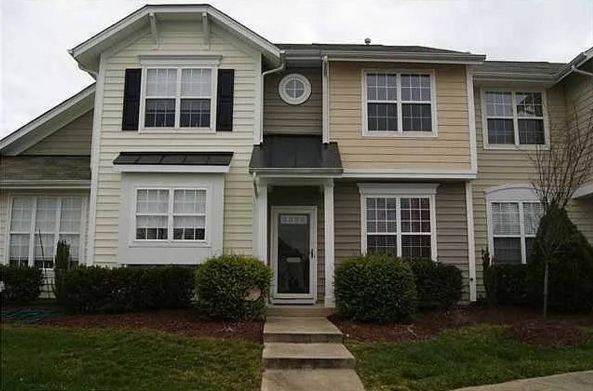 Townhouse for rent at 21 Canary Court, Durham, NC 27713