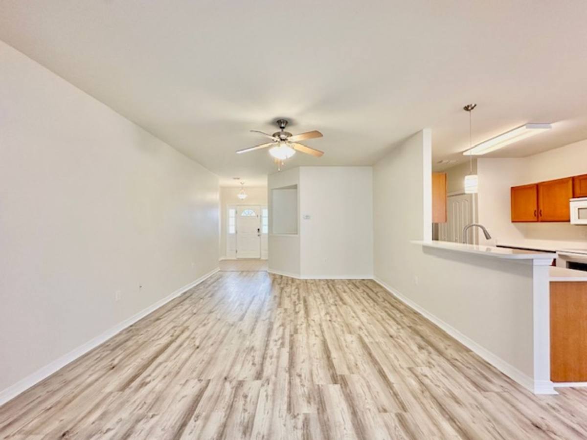 House for rent at 609 Prairie St, Crestview, FL 32536