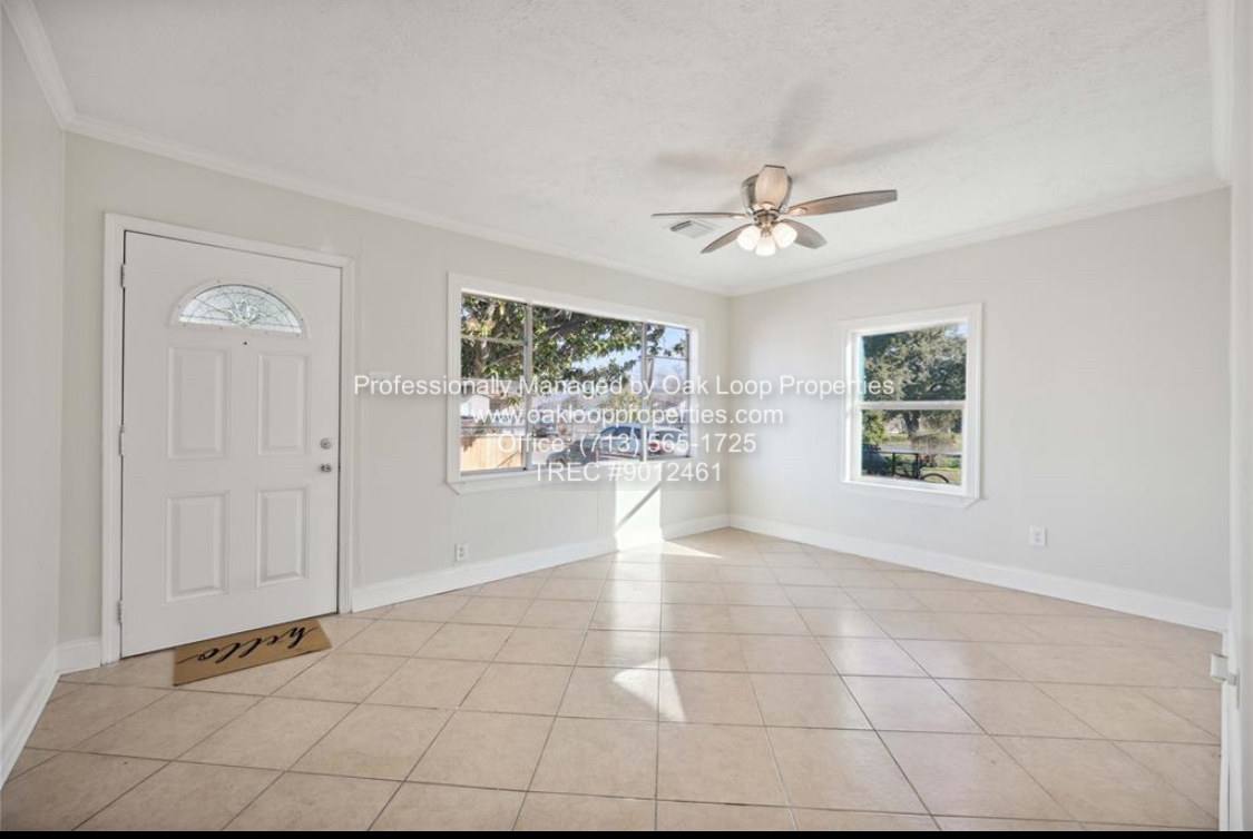 House for rent at 220 Armstrong St, Houston, TX 77029