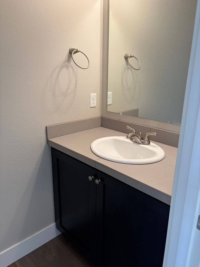 House for rent at 332 E Wayno Way, Newberg, OR 97132
