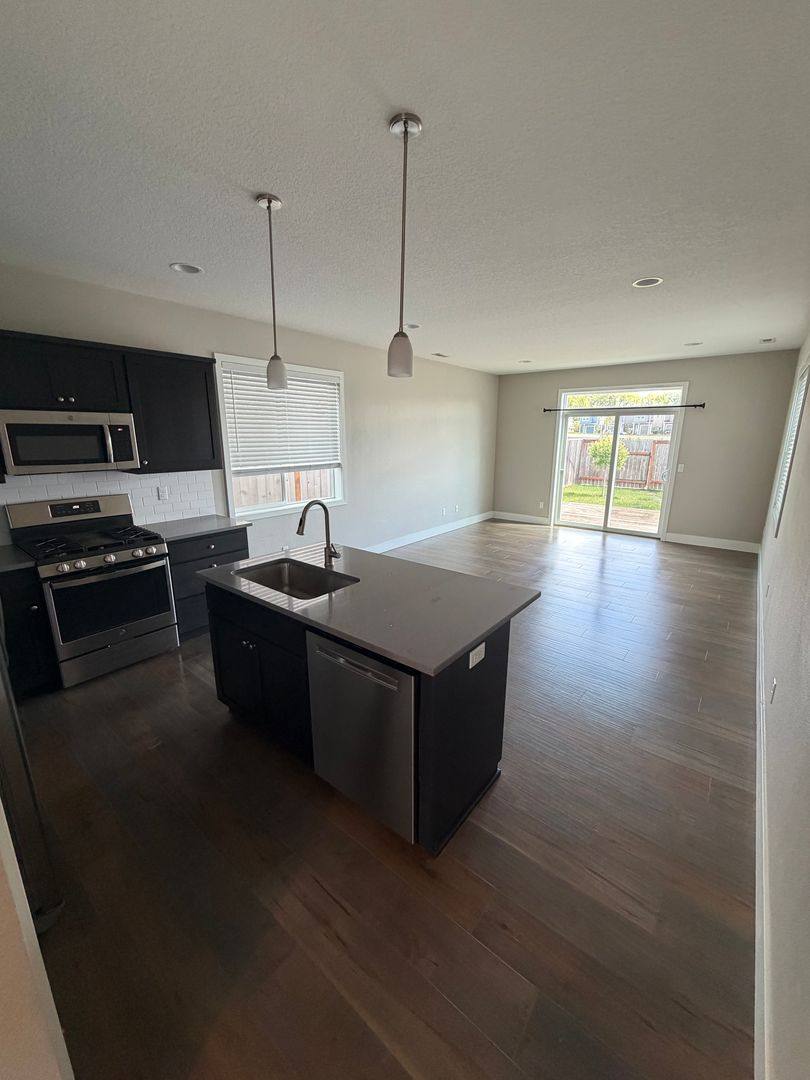 House for rent at 332 E Wayno Way, Newberg, OR 97132