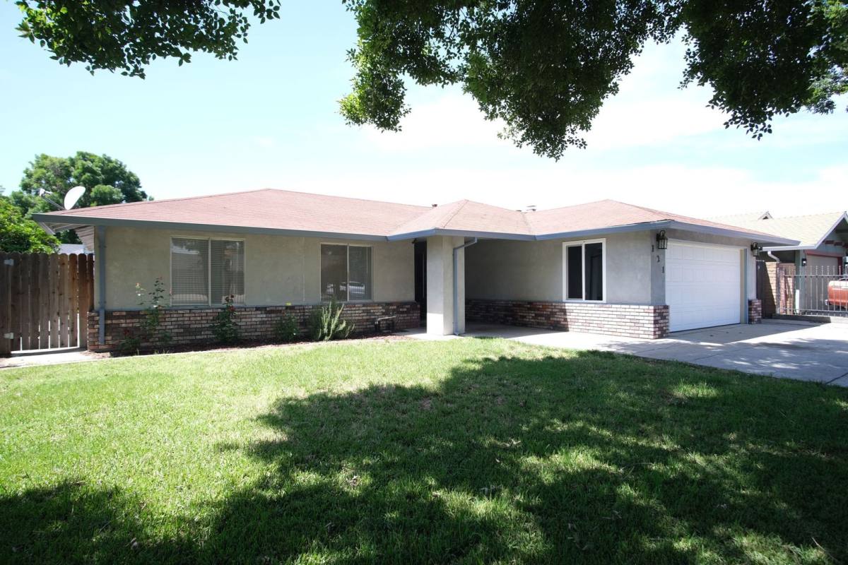 House for rent at 121 Eula Dr, Modesto, CA 95354