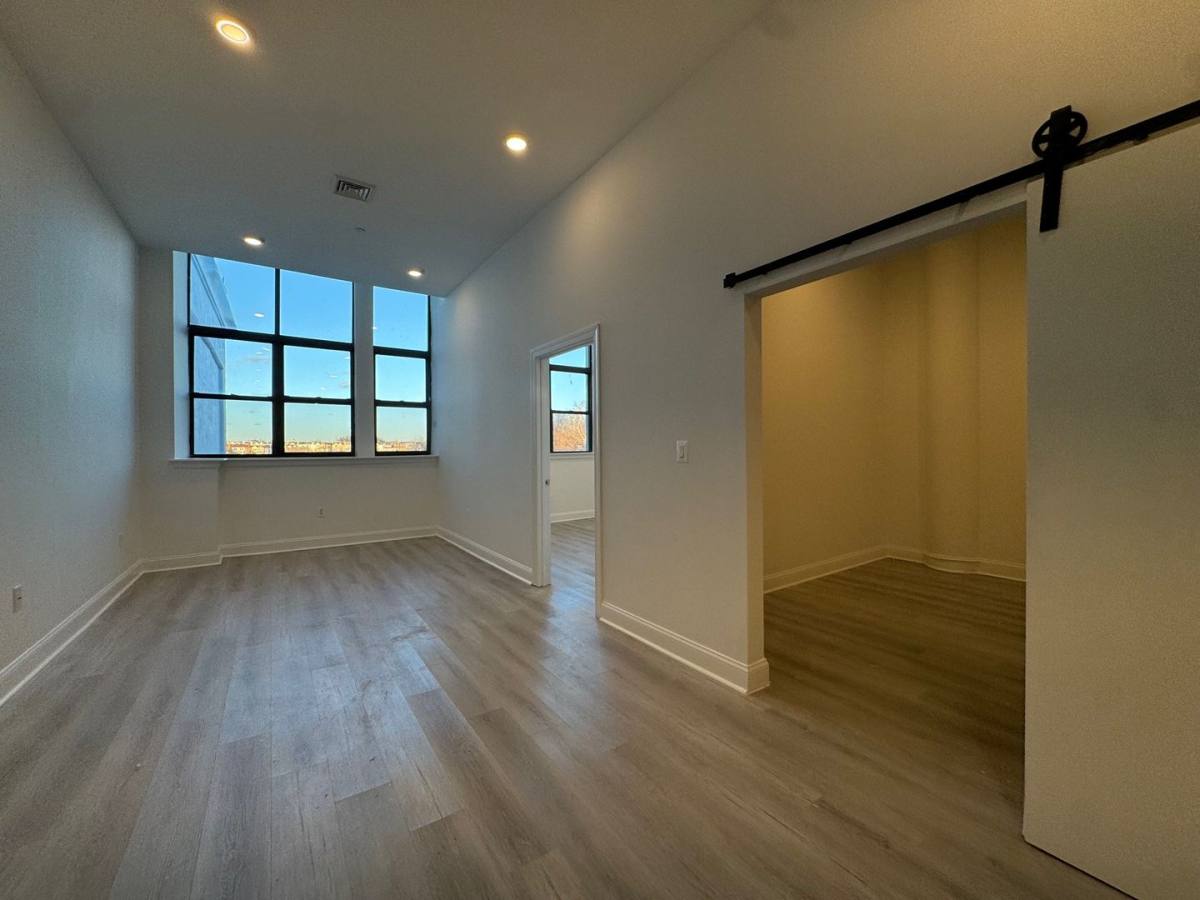 Apartment for rent at 901 Quarry St, Darby, PA 19023