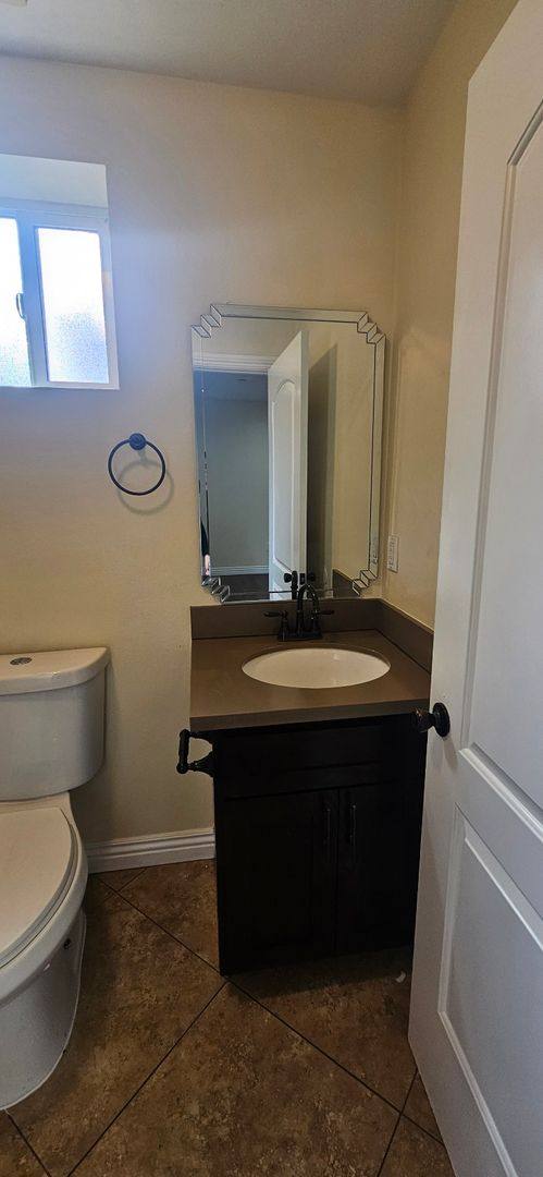 Apartment for rent at 611 E 75th St, Los Angeles, CA 90001