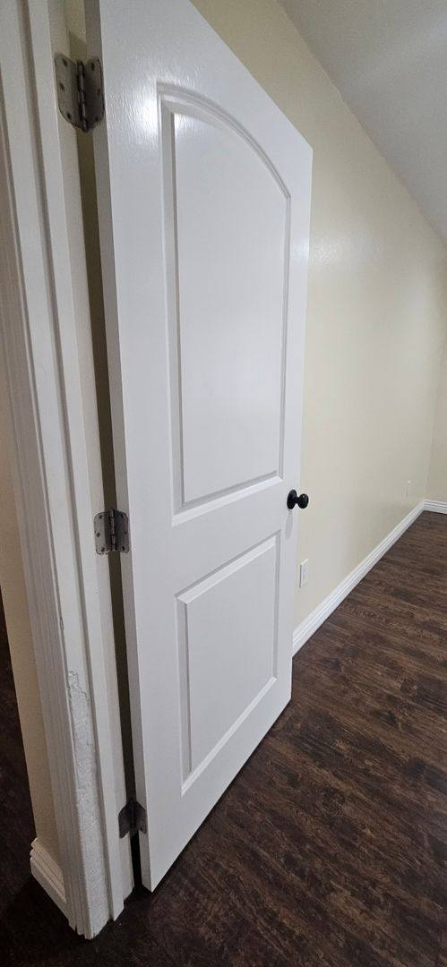 Apartment for rent at 611 E 75th St, Los Angeles, CA 90001