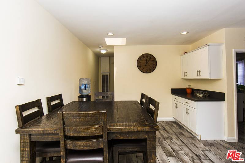 Townhouse for rent at 921 W 83rd St, Los Angeles, CA 90044