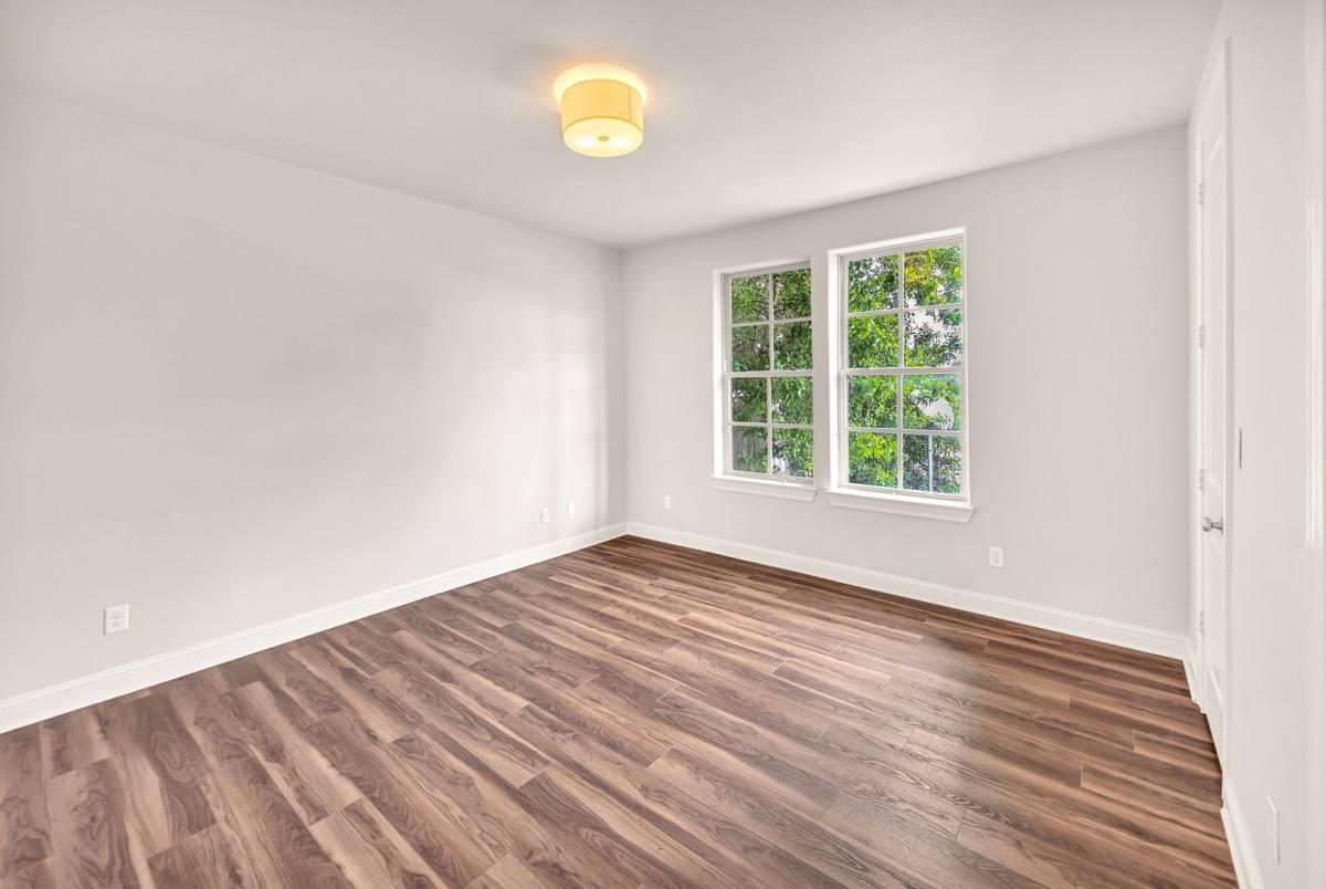 House for rent at 9644 Knight Rd, Houston, TX 77045