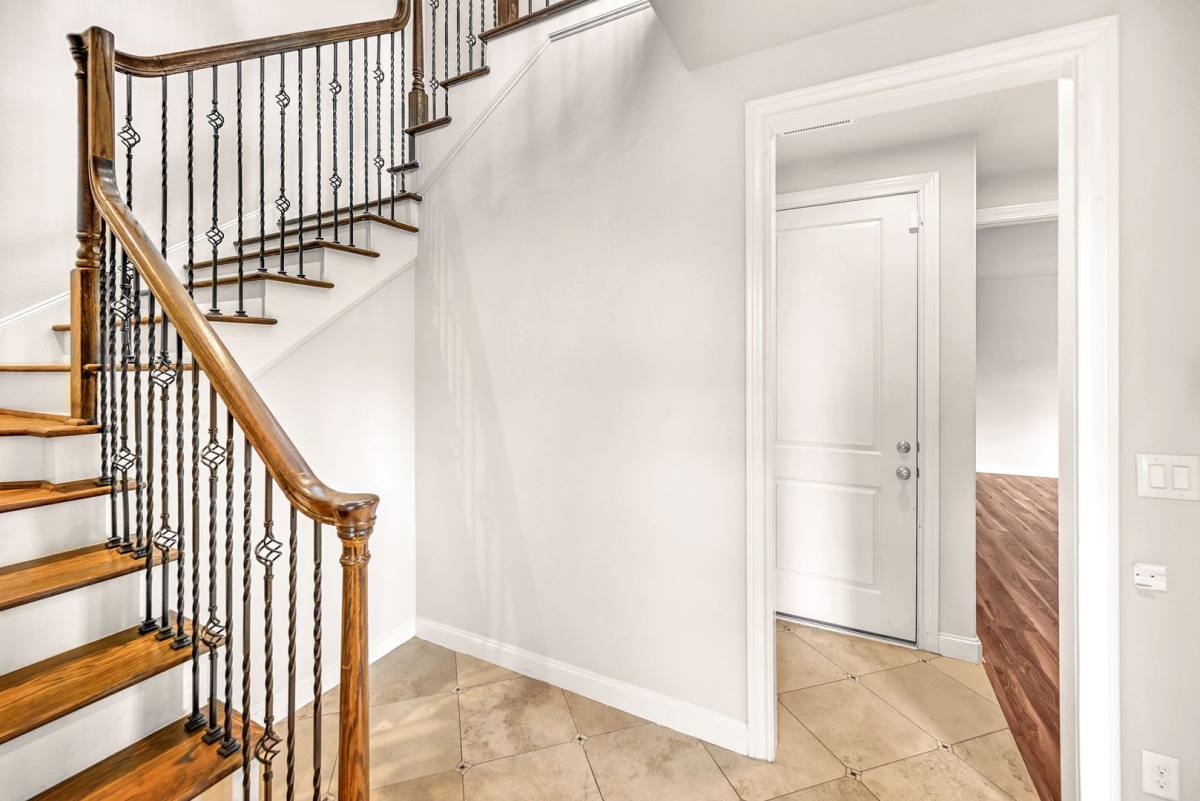 House for rent at 9644 Knight Rd, Houston, TX 77045