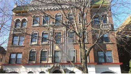 Apartment for rent at 1742 N Humboldt Blvd #402, Chicago, IL 60647